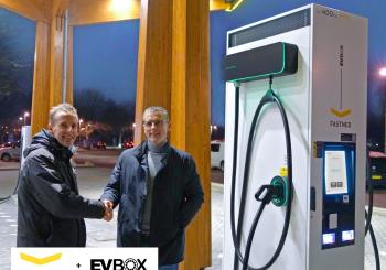 Roland van der Put, head of charging technology at Fastned, and Maurice van Riek, CTO at EVBox, with the EVBox Troniq Modular High Power at Fastned's De Watering location