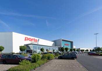 Allego is installing up to 1,500 new public fast charging points for electric vehicles, with the first stations already in operation as of October 2022. Photo: ©Björn Wylezich/Dreamstime.com