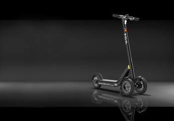 Zeus has introduced its latest e-scooter model, the Z2, to Regensburg. Photo: Zeus Scooters
