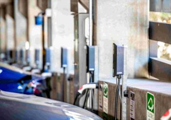 PowerFlex X includes intelligent algorithms, called Adaptive Load Management (ALM), that distribute and balance energy usage across EV charging networks to mitigate spikes in electricity demand. Photo: PowerFlex