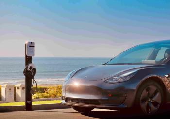 Frank Nau of Loop Global says that if the automakers take a long-term perspective, they can create a network that accelerates sales of their EVs – and rest some control away from Tesla as the de facto leader of the future automotive space. Image: Loop Global