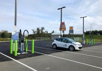 The first of Québec’s new charging stations featuring dynamic power capability will be installed at the St-Hubert restaurant, a founding member of the Electric Circuit. Photo: Kempower