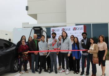 Officials with XCharge North America, the City of Kyle, and Kyle Area Chamber of Commerce officially open XCharge NA’s facility and unveil the Net Zero Series battery-integrated electric vehicle charger. Photo: XCharge NA