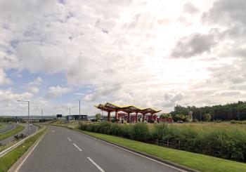 The iconic yellow solar canopies that shelter each of the Fastned charging stations will make it easy for drivers to see the stations from the road. Illustration: Fastned