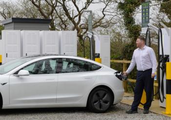 The first bus depot in the UK to offer electric charging to the public is now open following a £1m investment from First Bus to provide the local area with charging infrastructure. Photo: First Bus