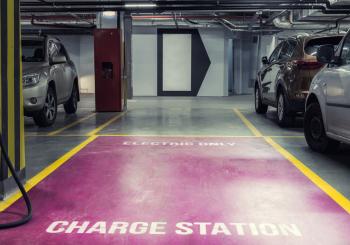EV Connect, Flash, and Qmerit's alliance will help bridge gap in charging infrastructure with a seamless, reliable, and predictable driver experience. Photo: © K G/Dreamstime.com