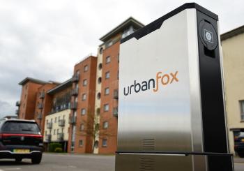 When not in use, the UEone auto-retracts flat and flush underground, leaving pavements clutter-free. Image: Urban Fox