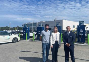 From left to right: Samuel Bergeron, coordination technician - Transportation Electrification at Hydro-Québec, France Lampron, head of the Electric Circuit at Hydro-Québec, and Ramy Gerges, general manager - Holiday Inn Express & Suites Vaudreuil-Dorion Photo: Electric Circuit